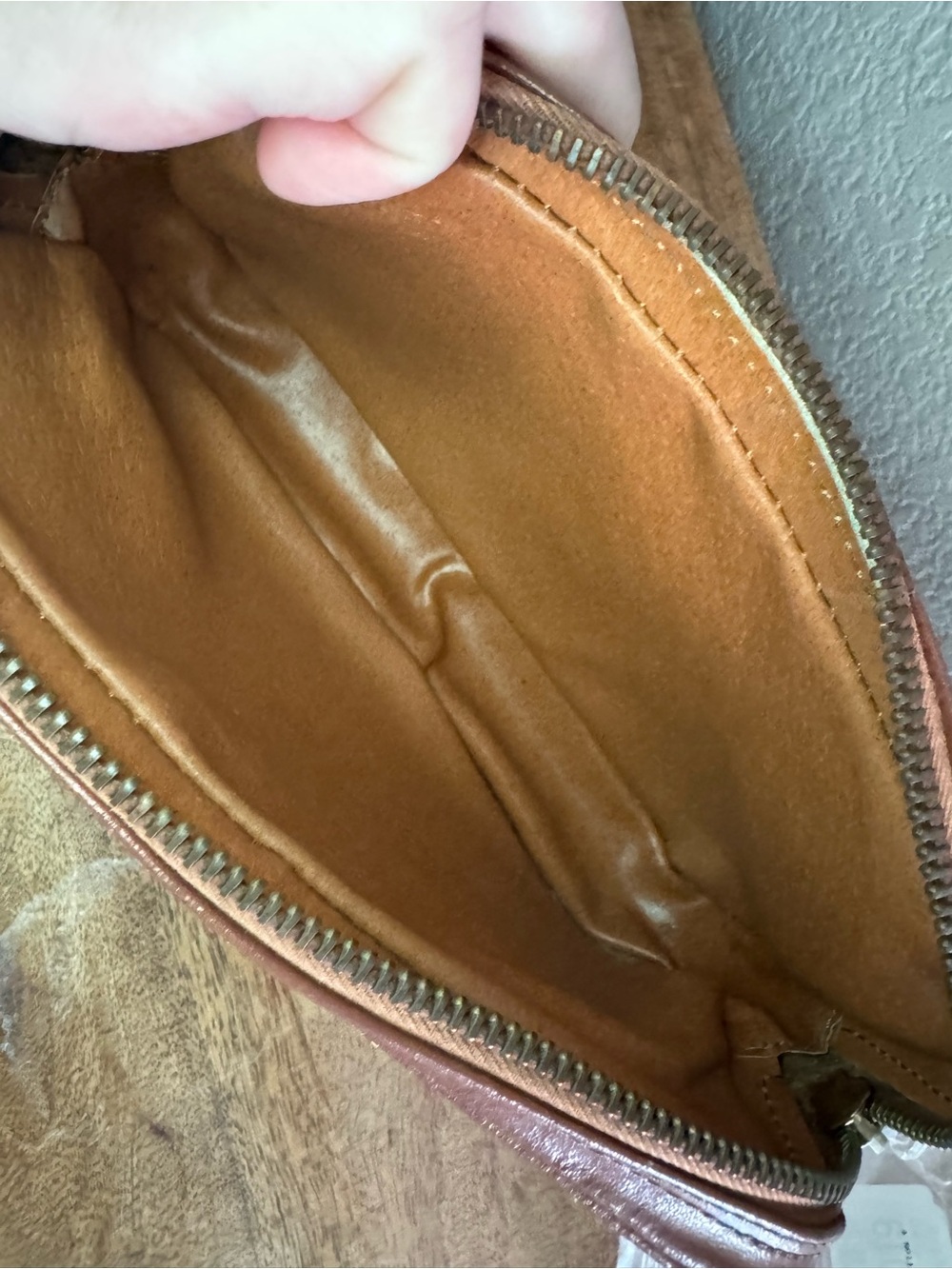 Louis Vuitton Toiletry WITH COA - Picture 8 of 10